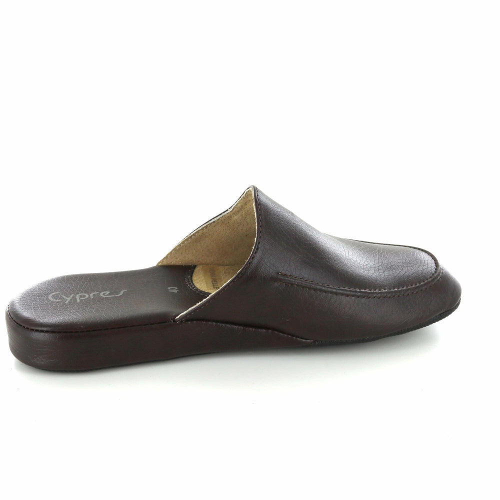 Chaussons, marron foncé