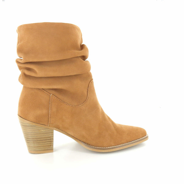 Booties, Cognac