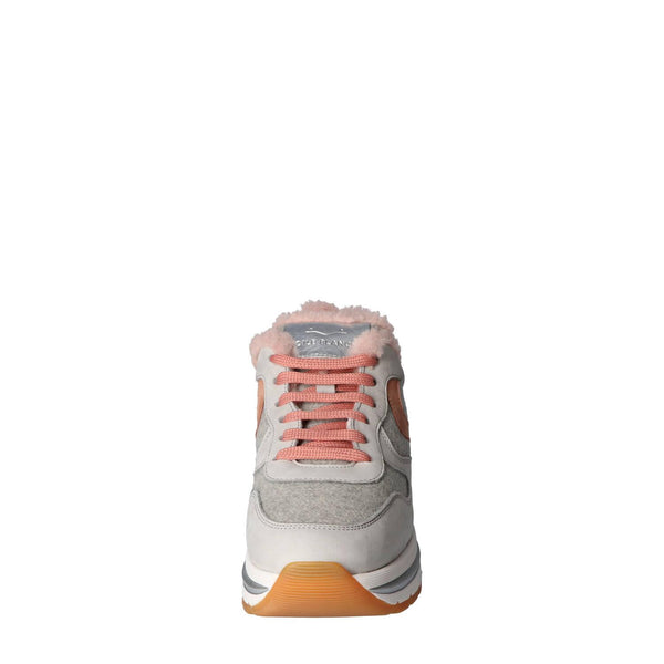 Sneakers, Roze