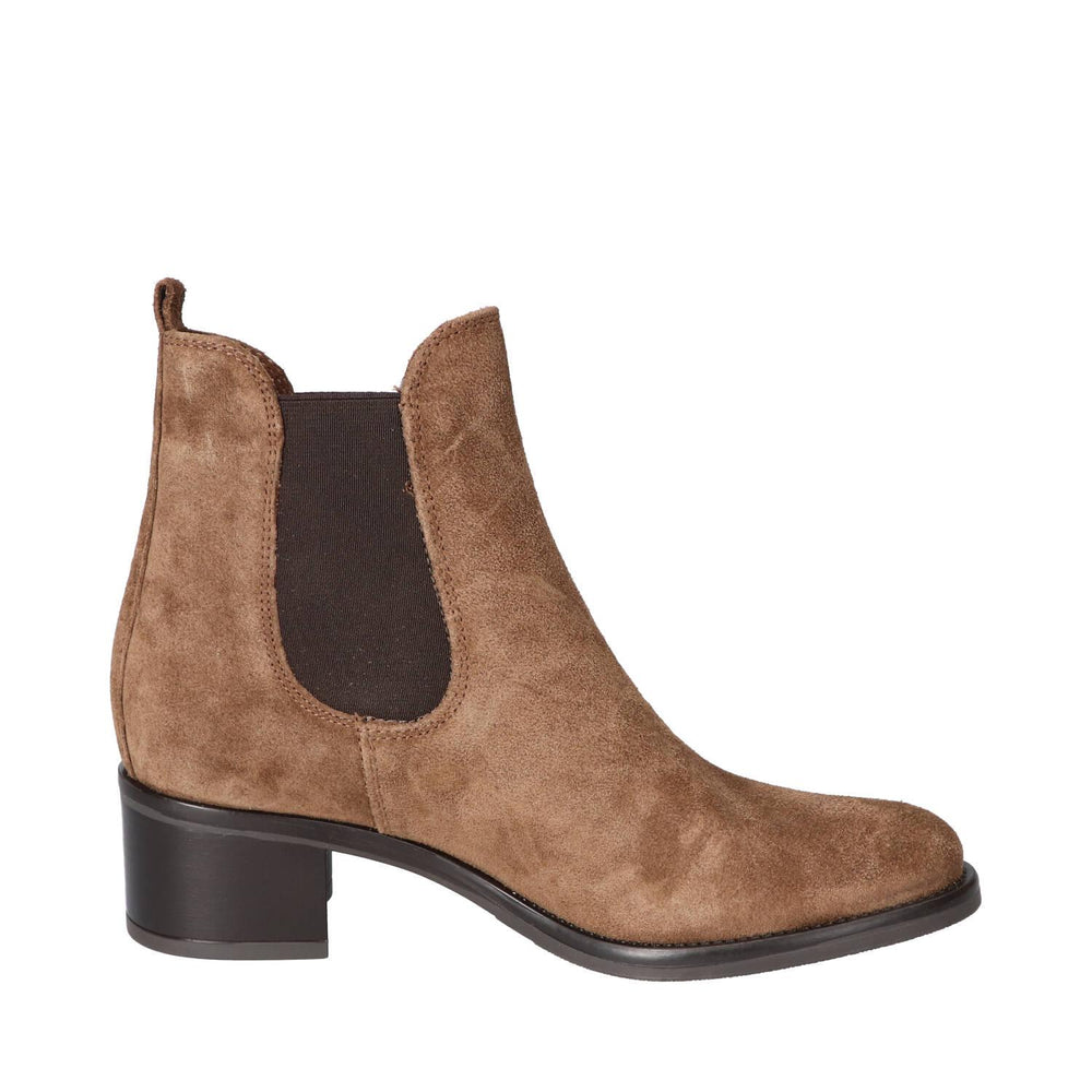 Booties, Cognac