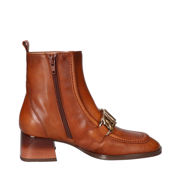 Booties, Cognac