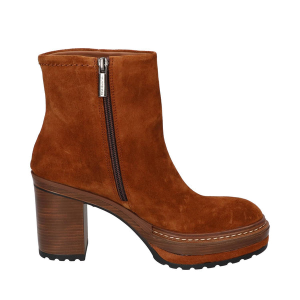 Booties, Cognac