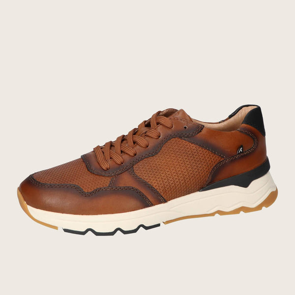 Sneakers, Cognac