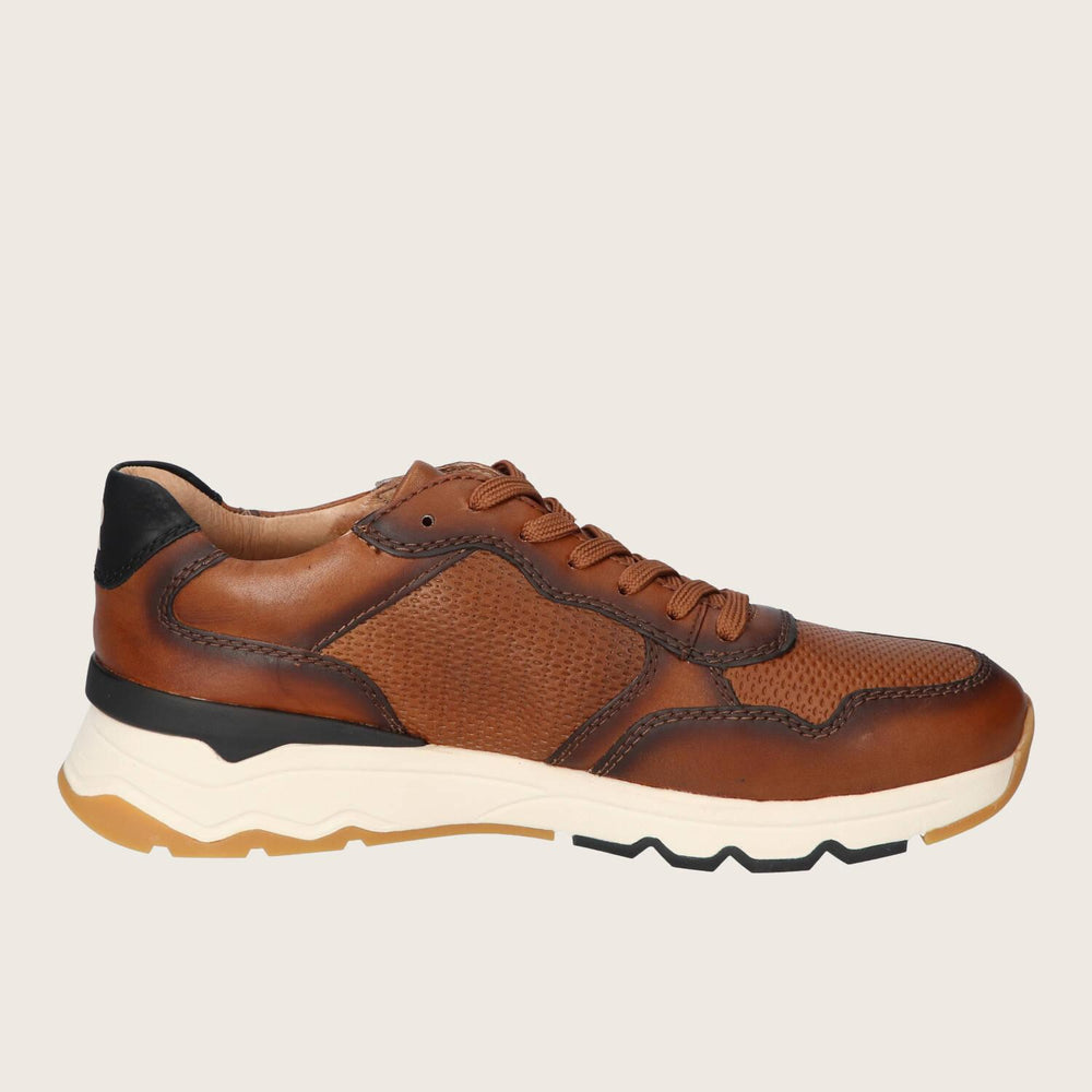 Sneakers, Cognac