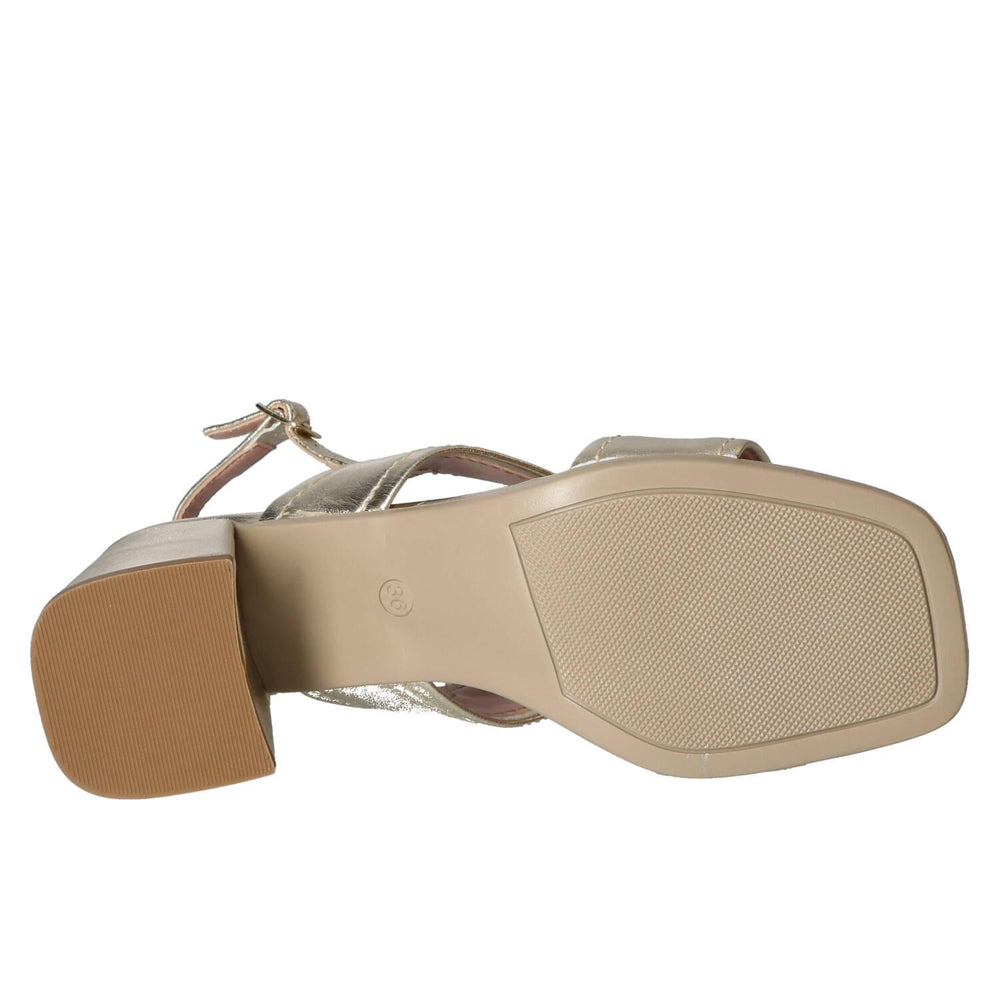 Sandalen, Goud