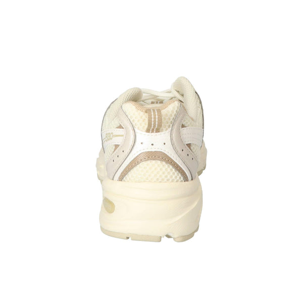 Baskets, beige clair