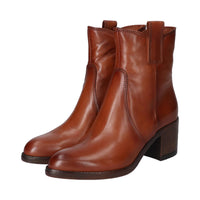 Booties, Cognac