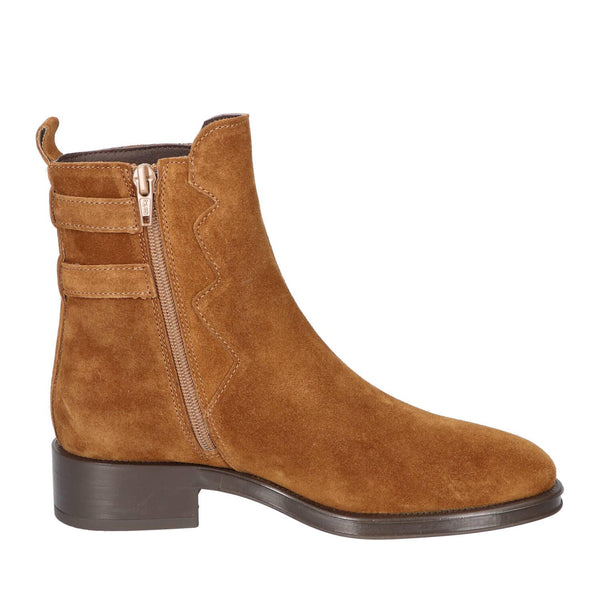 Booties, Cognac