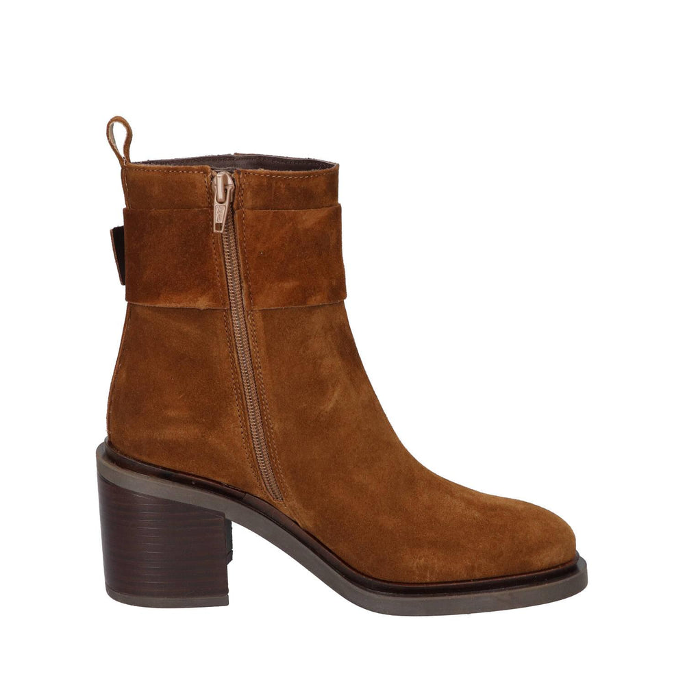 Booties, Cognac