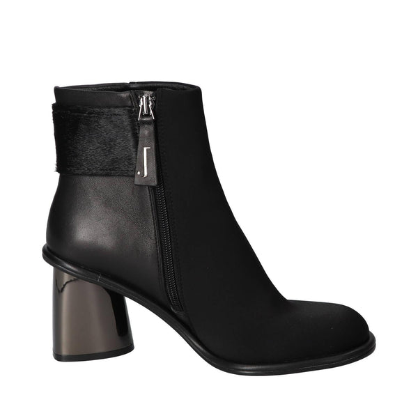 Booties, Zwart