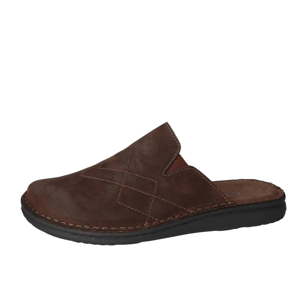 Chaussons, marron foncé