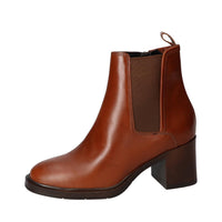 Booties, Cognac