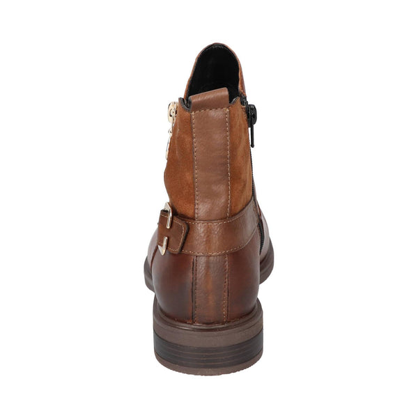 Booties, Cognac