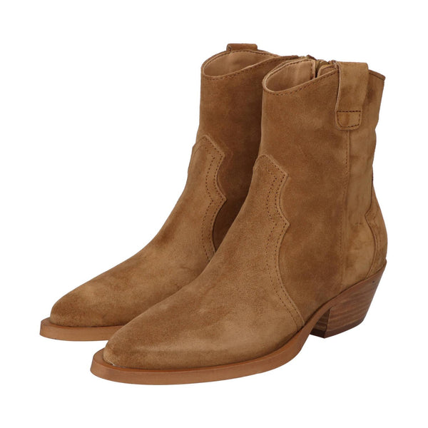 Booties, Cognac